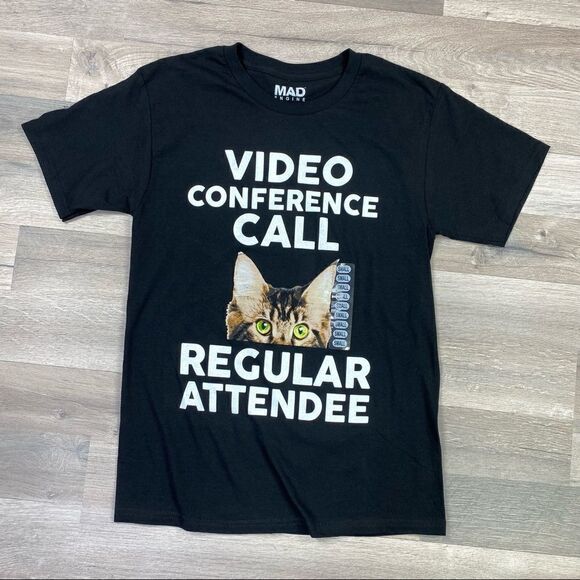 Mad Engine Conference Call Cat Short Sleeve T-shirt Black S NWT - Picture 1 of 6